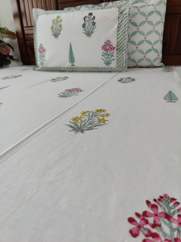 GULMOHAR - Hand Block Printed Bedsheet with 2 Reversible Pillow Covers